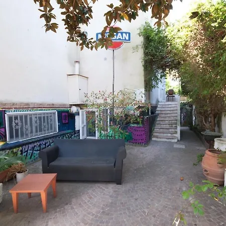 Residenza Le Rose * 나폴리